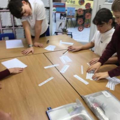Kestrel Class have started their new writing topic. We begun our writing topic with an ignite lesson.